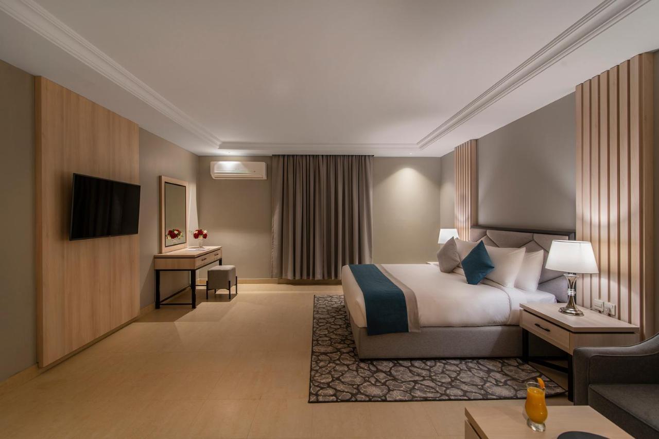Enala Hotel Apartments - Tabuk Luaran gambar